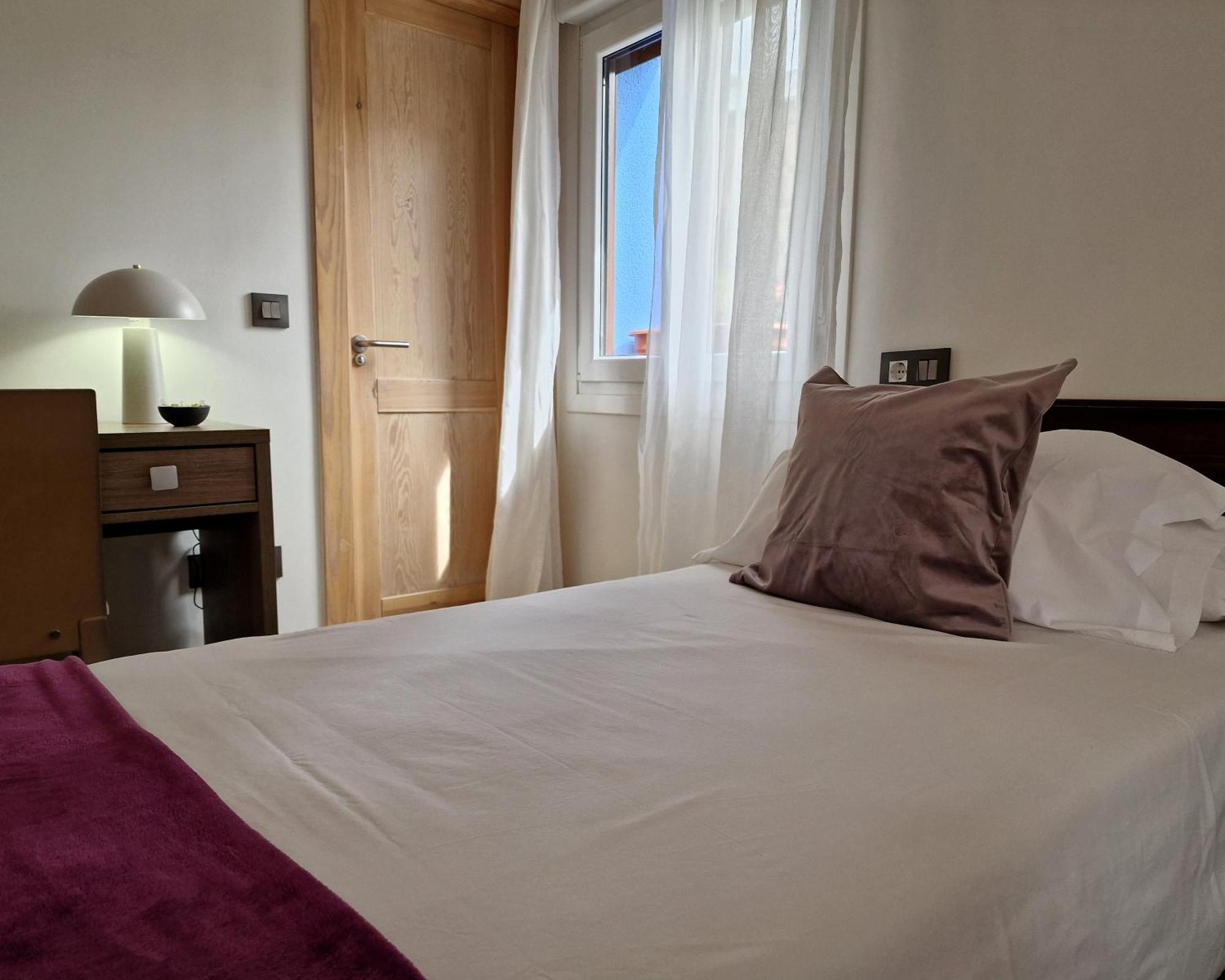 Hostal Remona Espinama Exteriör bild