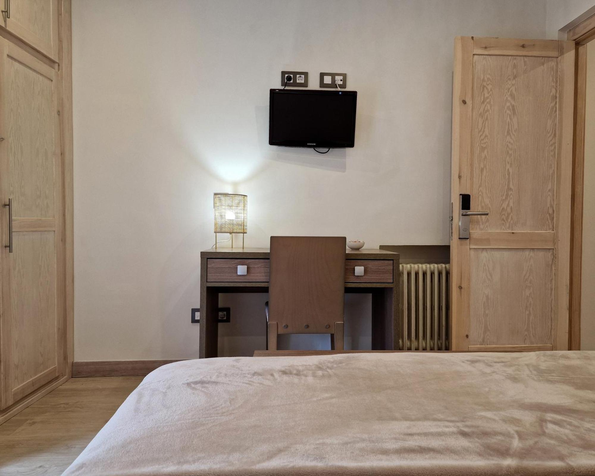 Hostal Remona Espinama Exteriör bild